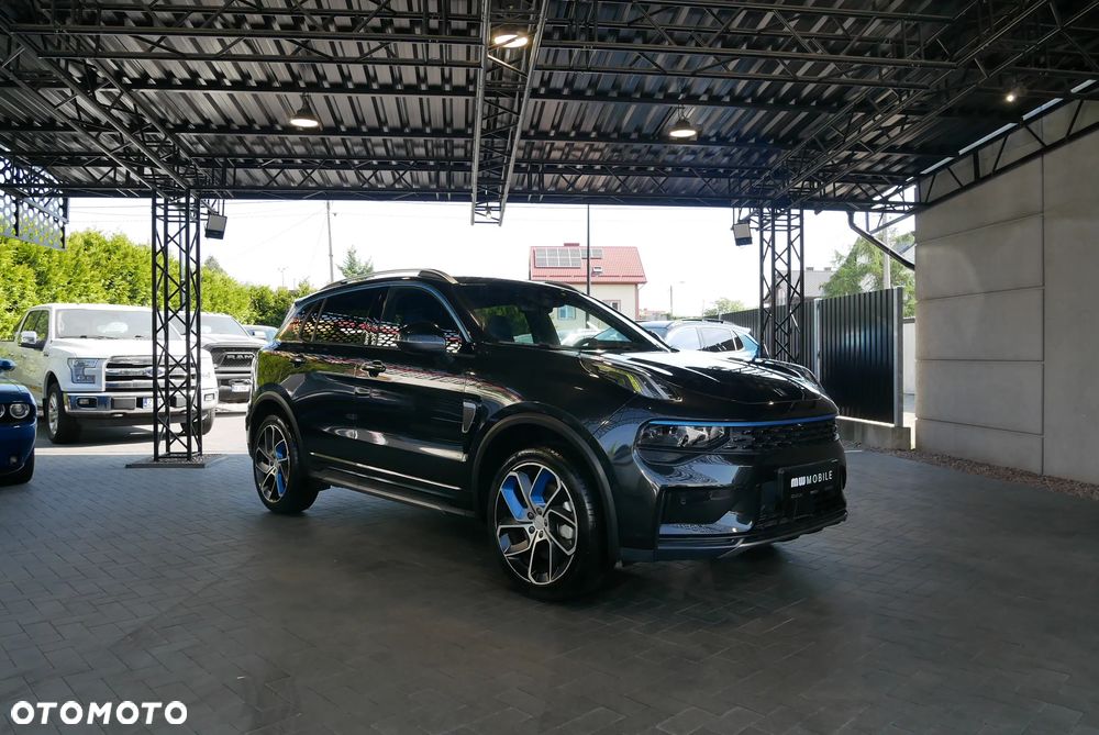 Lynk & Co 01 - 2