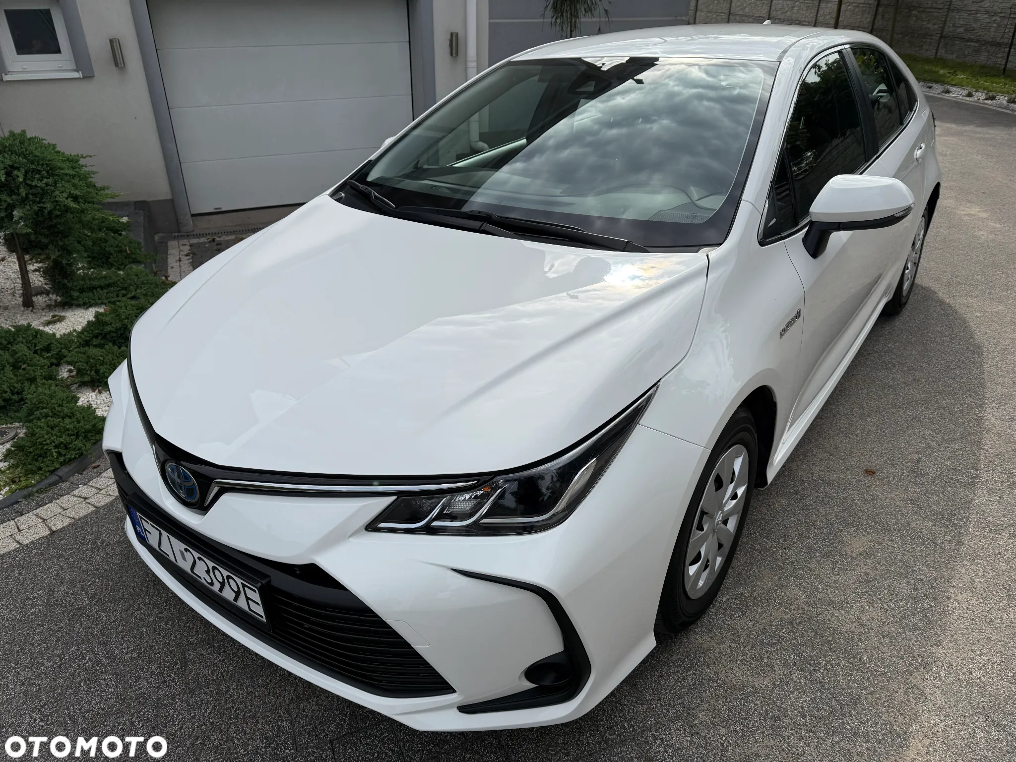 Toyota Corolla 1.8 Hybrid Active - 2