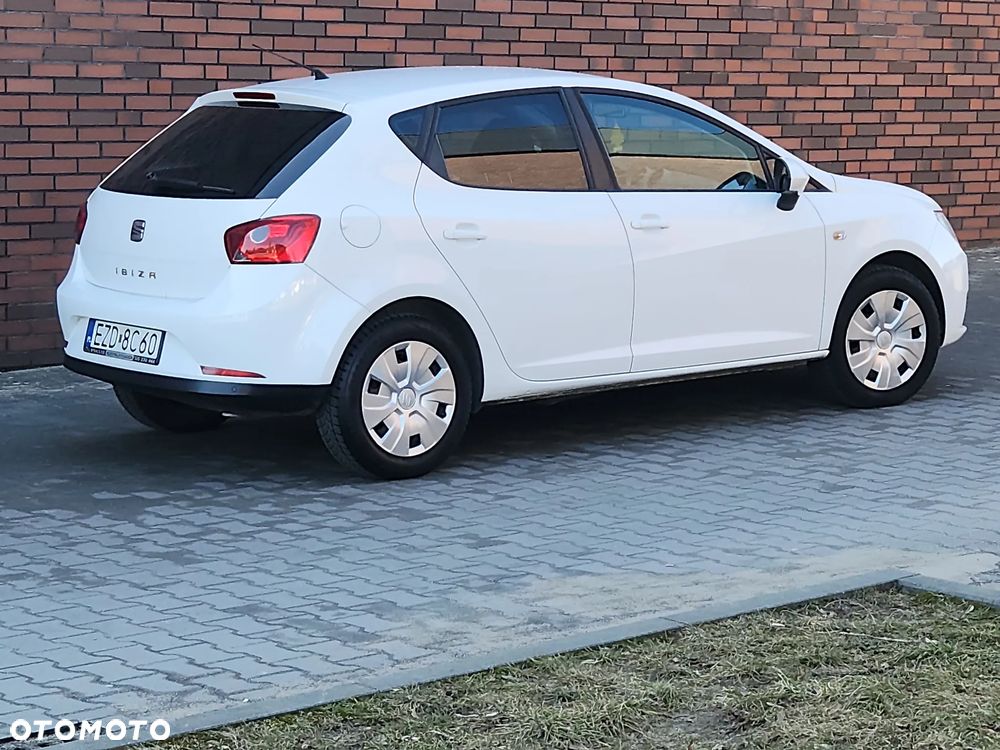 Seat Ibiza 2015 photo 4