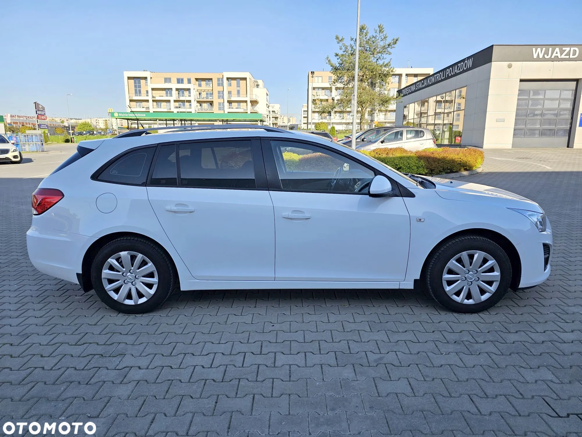 Chevrolet Cruze Station Wagon 1.6 LS+ - 7