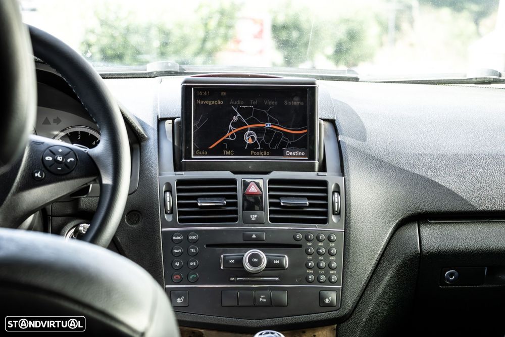 Mercedes-Benz C 320 - 34
