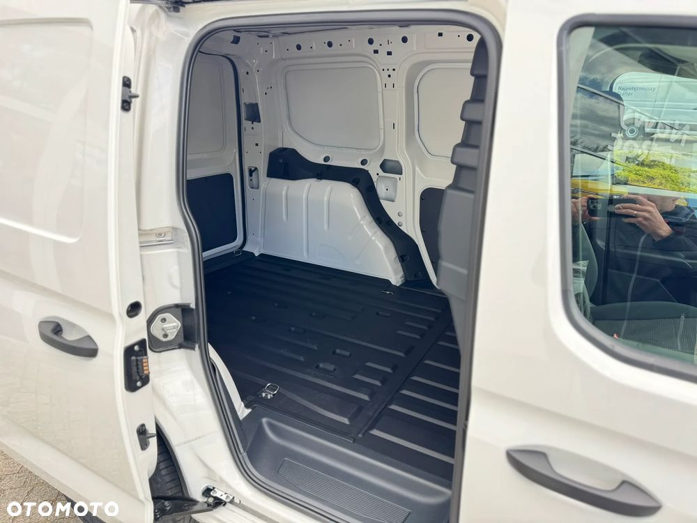 Volkswagen Caddy Cargo - 8