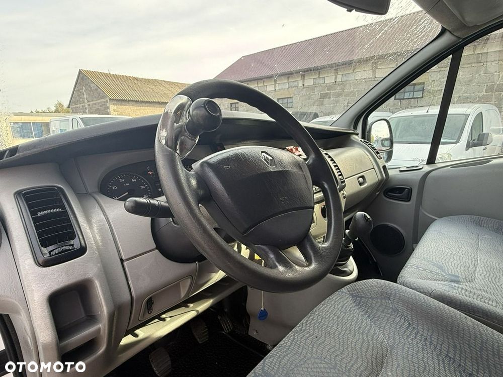 Renault Trafic - 8