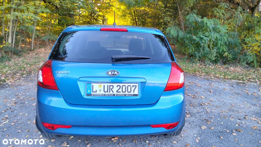 Kia Ceed - 29