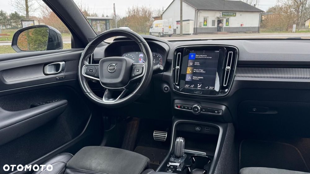 Volvo XC 40 T5 AWD R-Design - 3