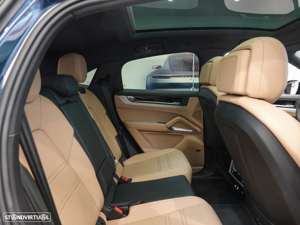 Porsche Cayenne Coupé Black Edition - 38