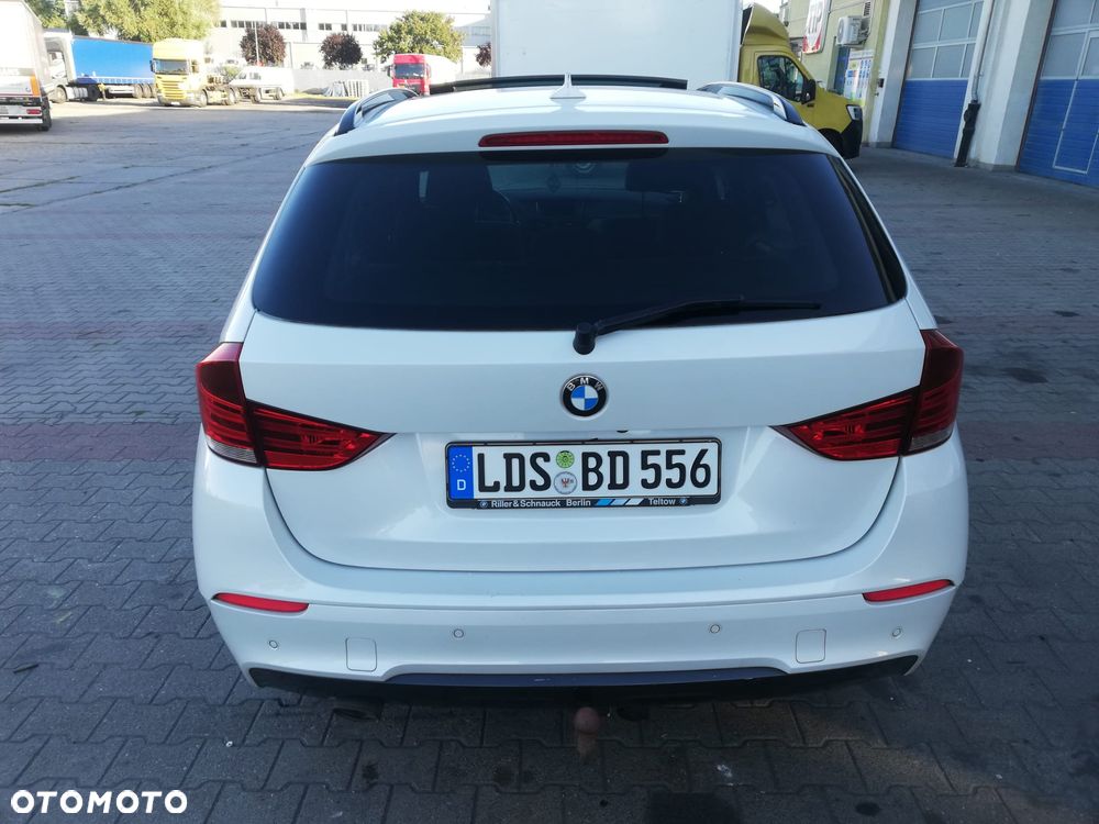 BMW X1 xDrive20d Sport Line - 11