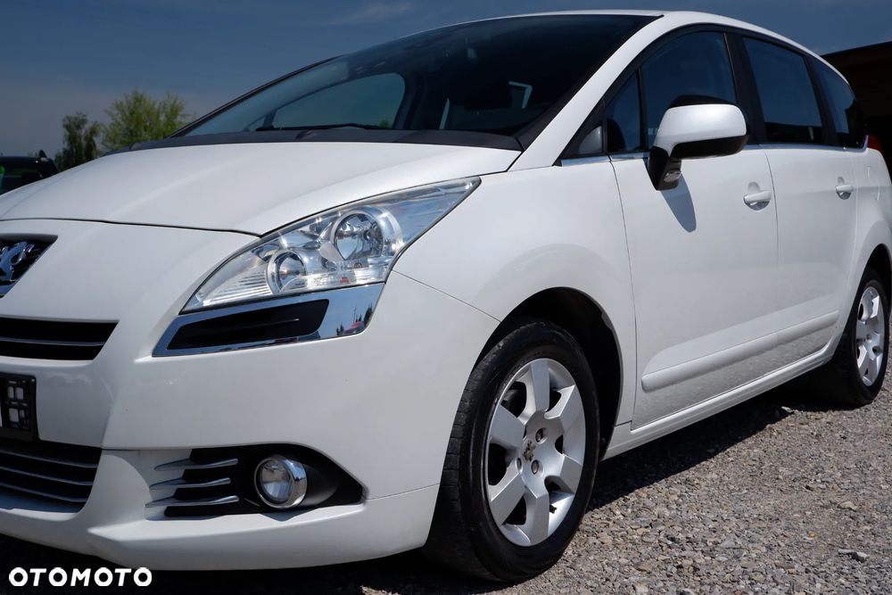 Peugeot 5008 HDI FAP 110 EGS6 Premium - 37