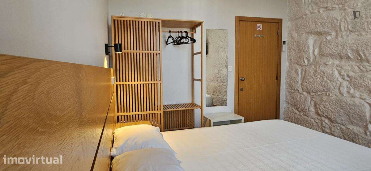Quarto - localizado em Vila nova de gaia - Grande imagem: 2/25