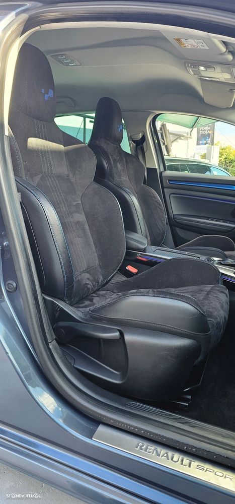 Renault Mégane 1.6 dCi GT EDC - 13
