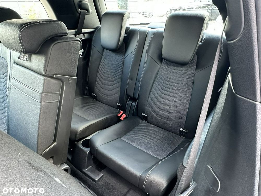 Mercedes-Benz GLB 200 7G-DCT - 21