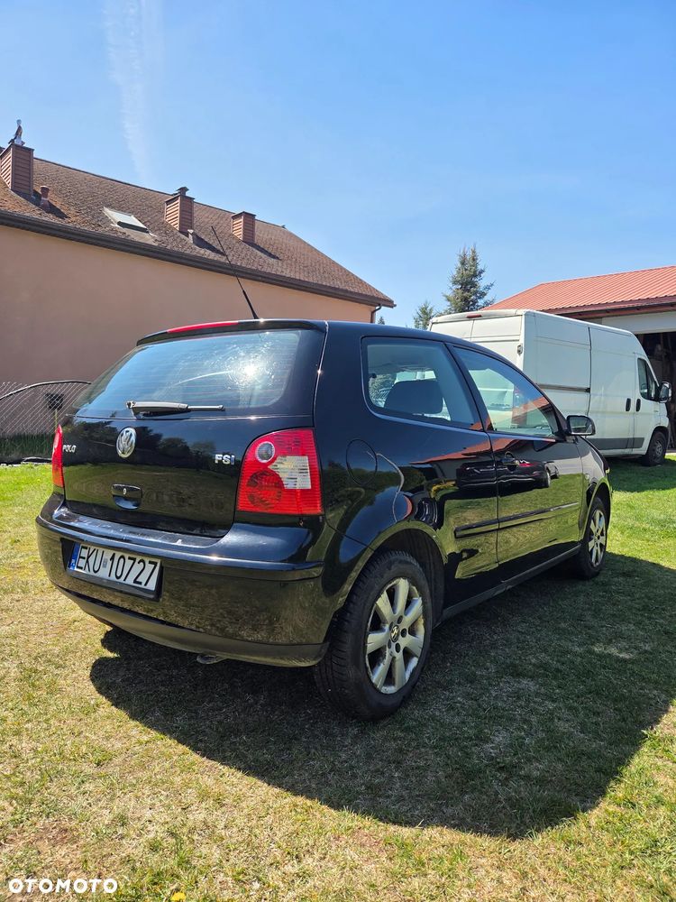 Volkswagen Polo 1.4 FSI Comfortline - 5