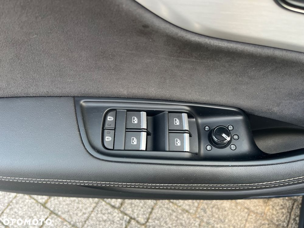 Audi Q8 ver-50-tdi-mhev-quattro-black-edition-tiptronic - 33