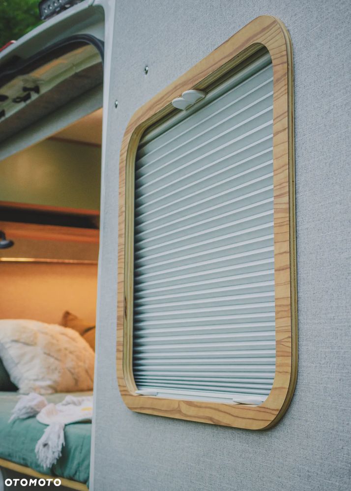 Volkswagen Crafter campervan - 29
