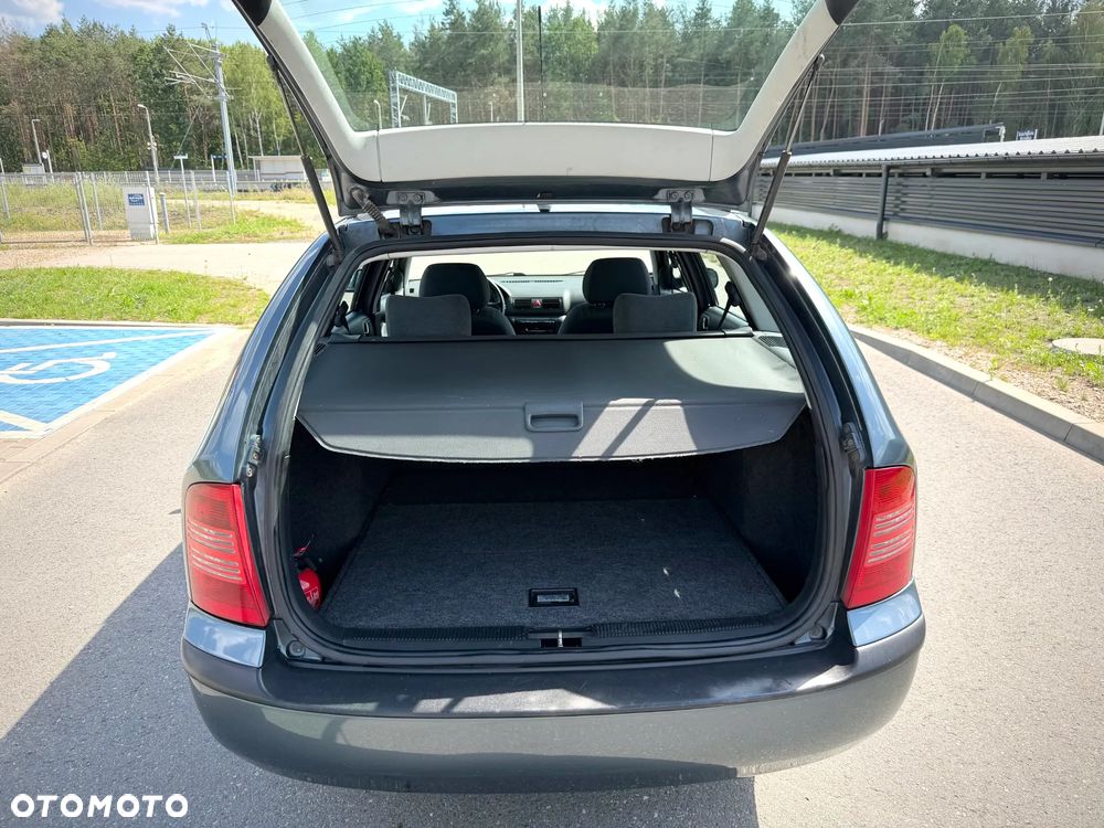 Skoda Octavia 2.0 Combi Ambiente - 12