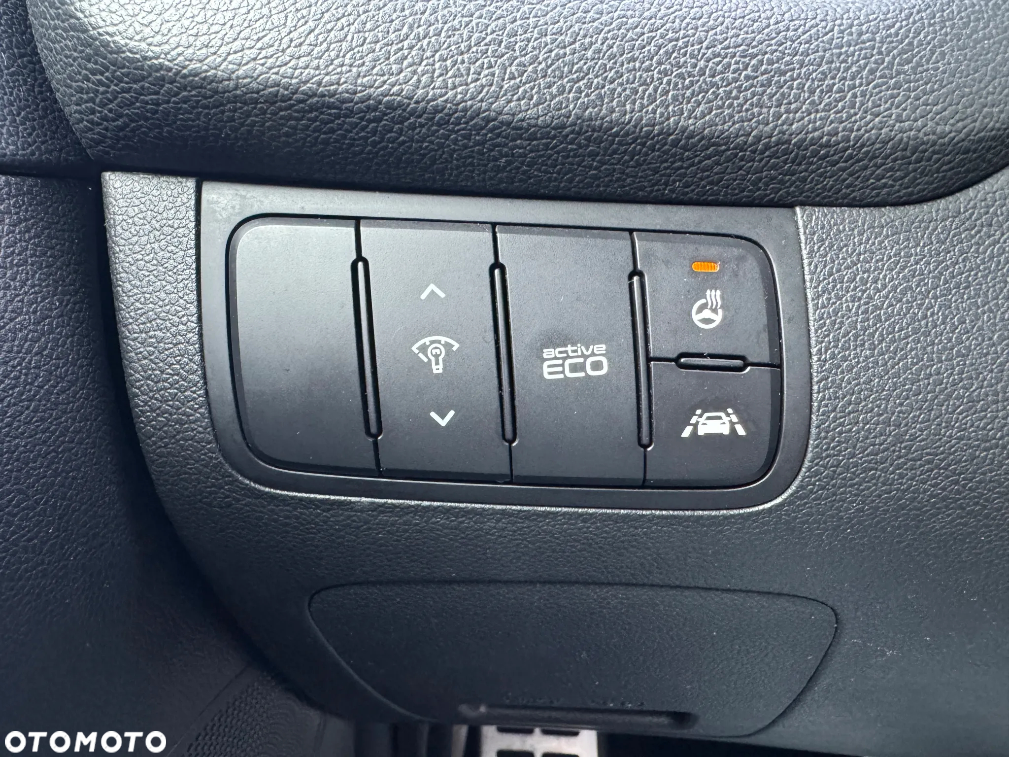 Kia Ceed 1.6 CRDi 128 SW Platinum Edition - 28
