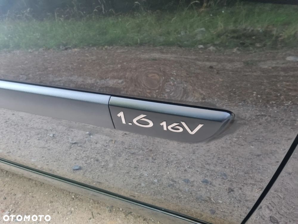 Renault Scenic 1.6 16V Avantage - 27