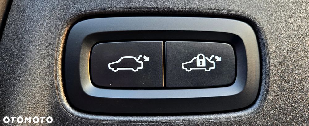 Volvo V90 Cross Country D5 AWD Geartronic Pro - 40