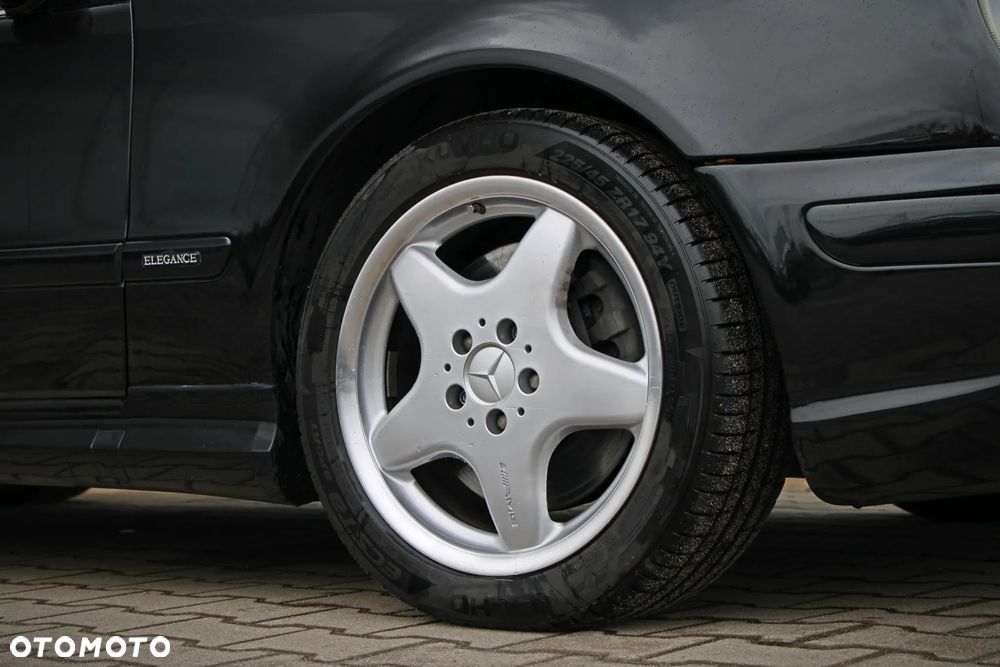 Mercedes-Benz CLK - 15