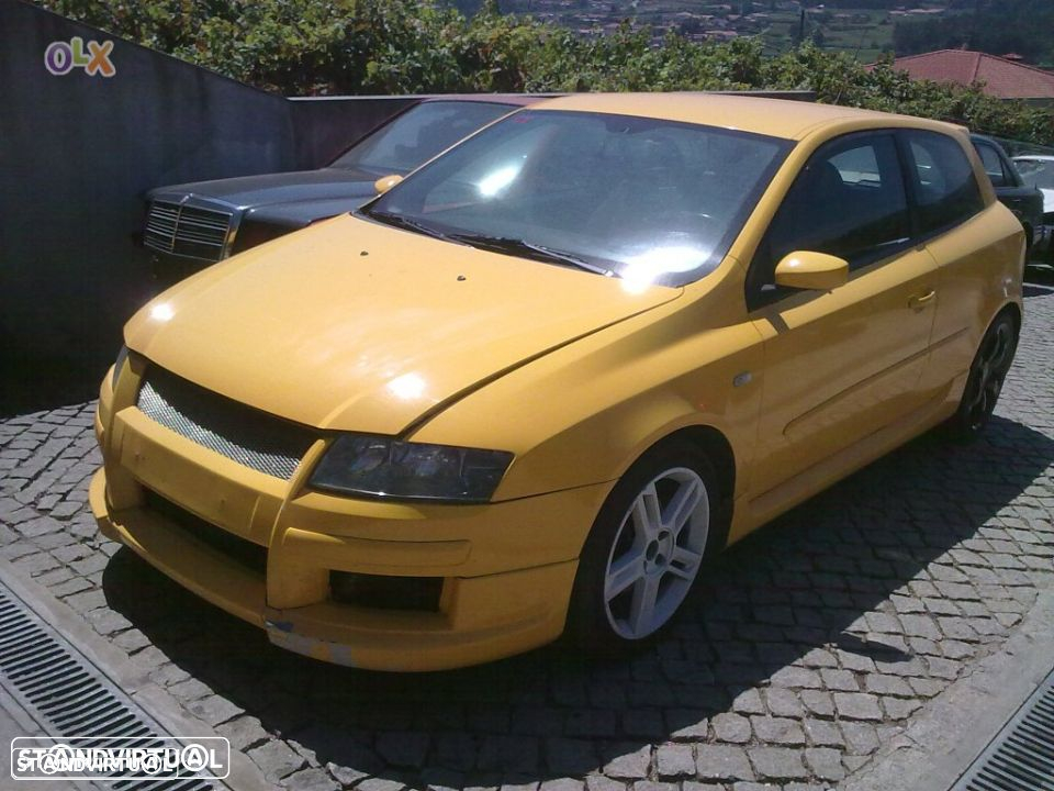 Traseira / Frente /Interior Fiat Stilo - 2