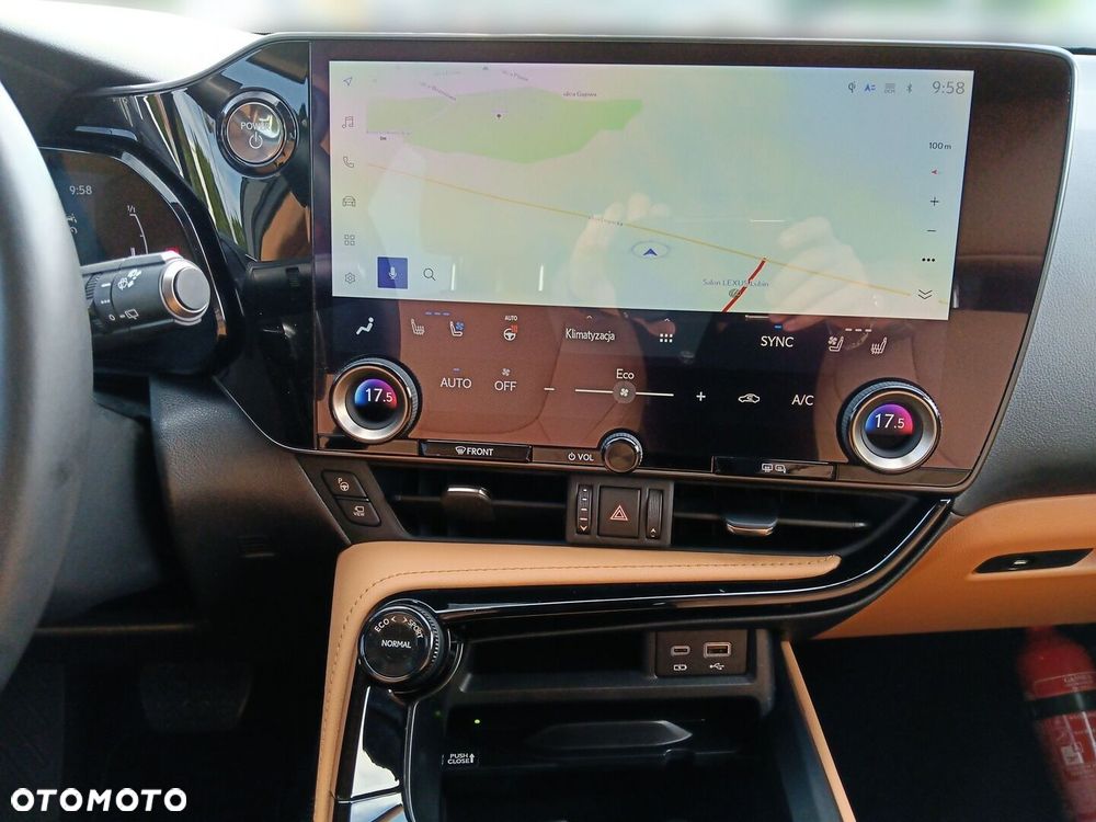 Lexus NX 350h Omotenashi AWD - 14