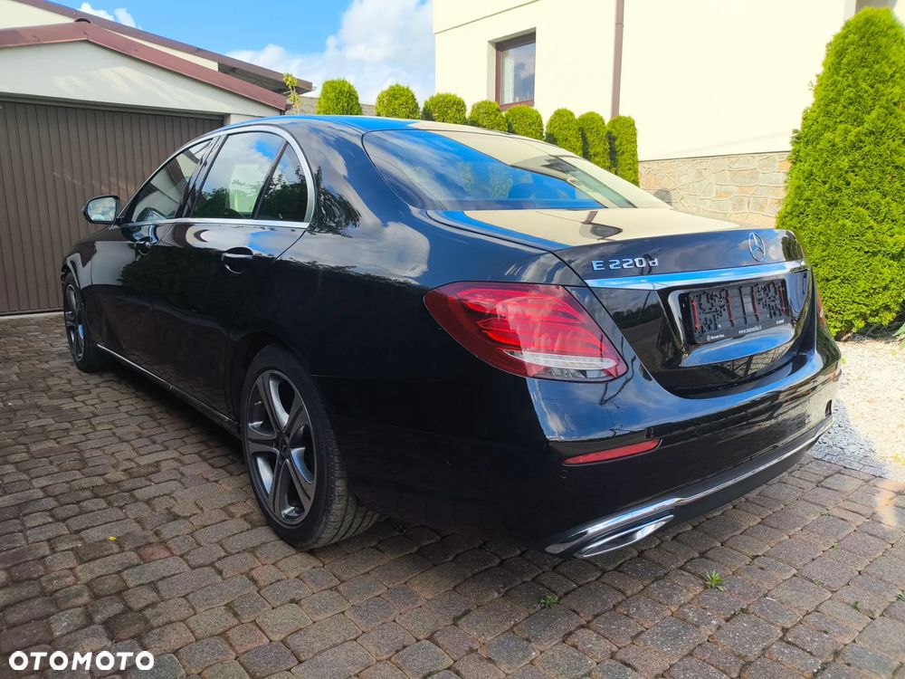 Mercedes-Benz Klasa E 220 d 9G-TRONIC Exclusive - 1
