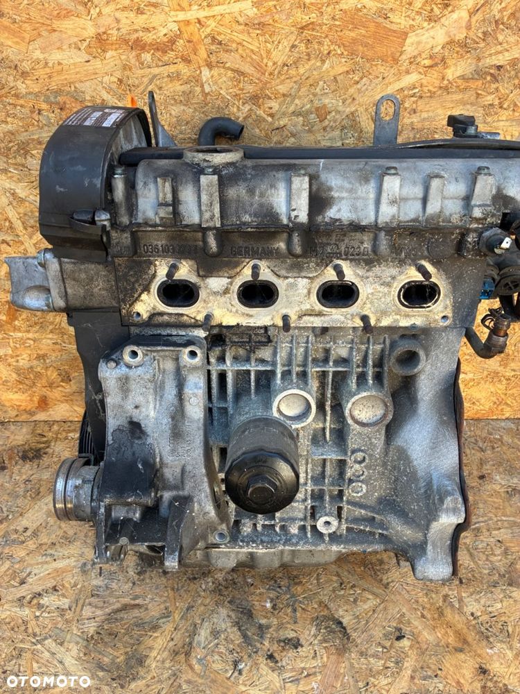 VW GOLF 4 1.4 AKQ  197Tyś. PRZEBIEG SILNIK BENZYNA - 12