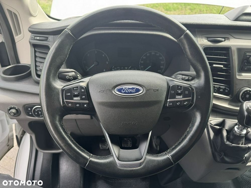 Ford Transit - 13