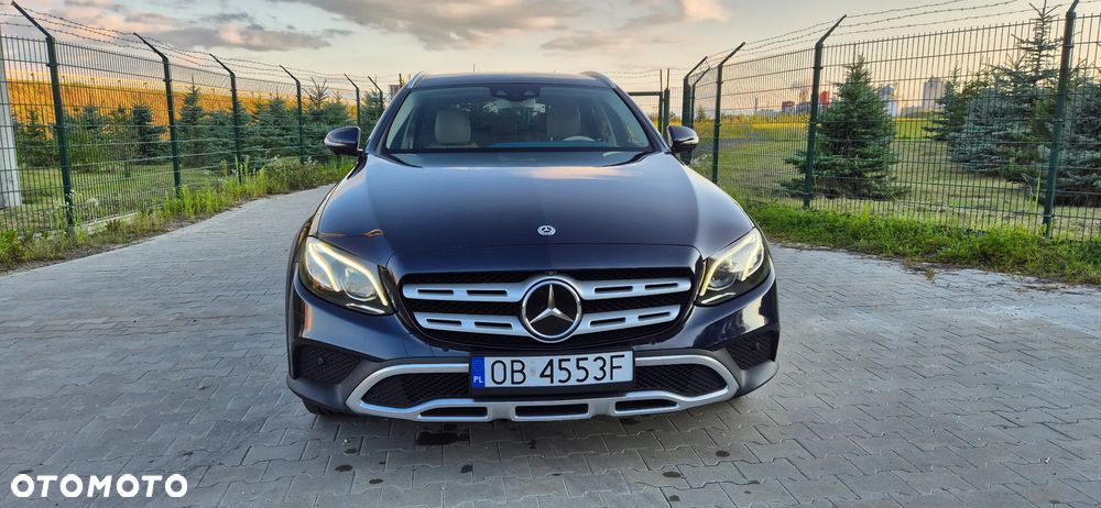 Mercedes-Benz Klasa E 220 d 4Matic T All-Terrain 9G-TRONIC Exclusive - 2