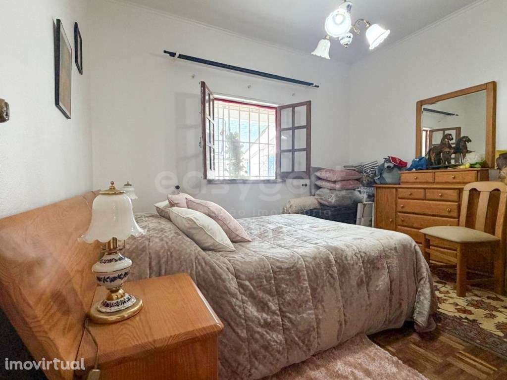 Moradia Térrea T4 Isolada, com Sotão e Garagem para 3 viaturas, na ... - Grande imagem: 2/46