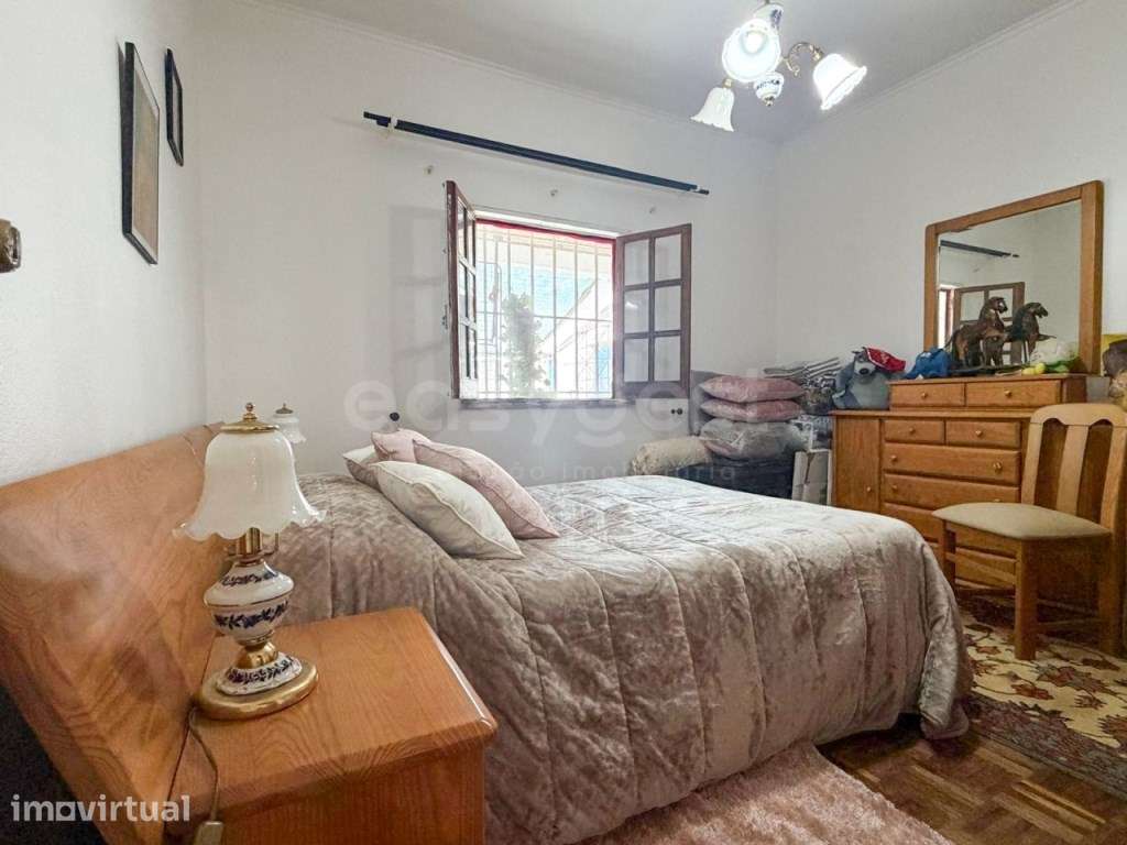 Moradia Térrea T4 Isolada, com Sotão e Garagem para 3 viaturas, na ... - Grande imagem: 2/46