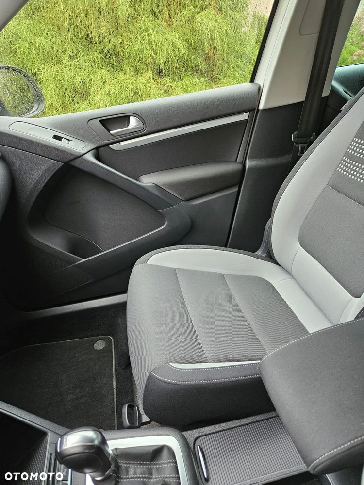 Volkswagen Tiguan - 16