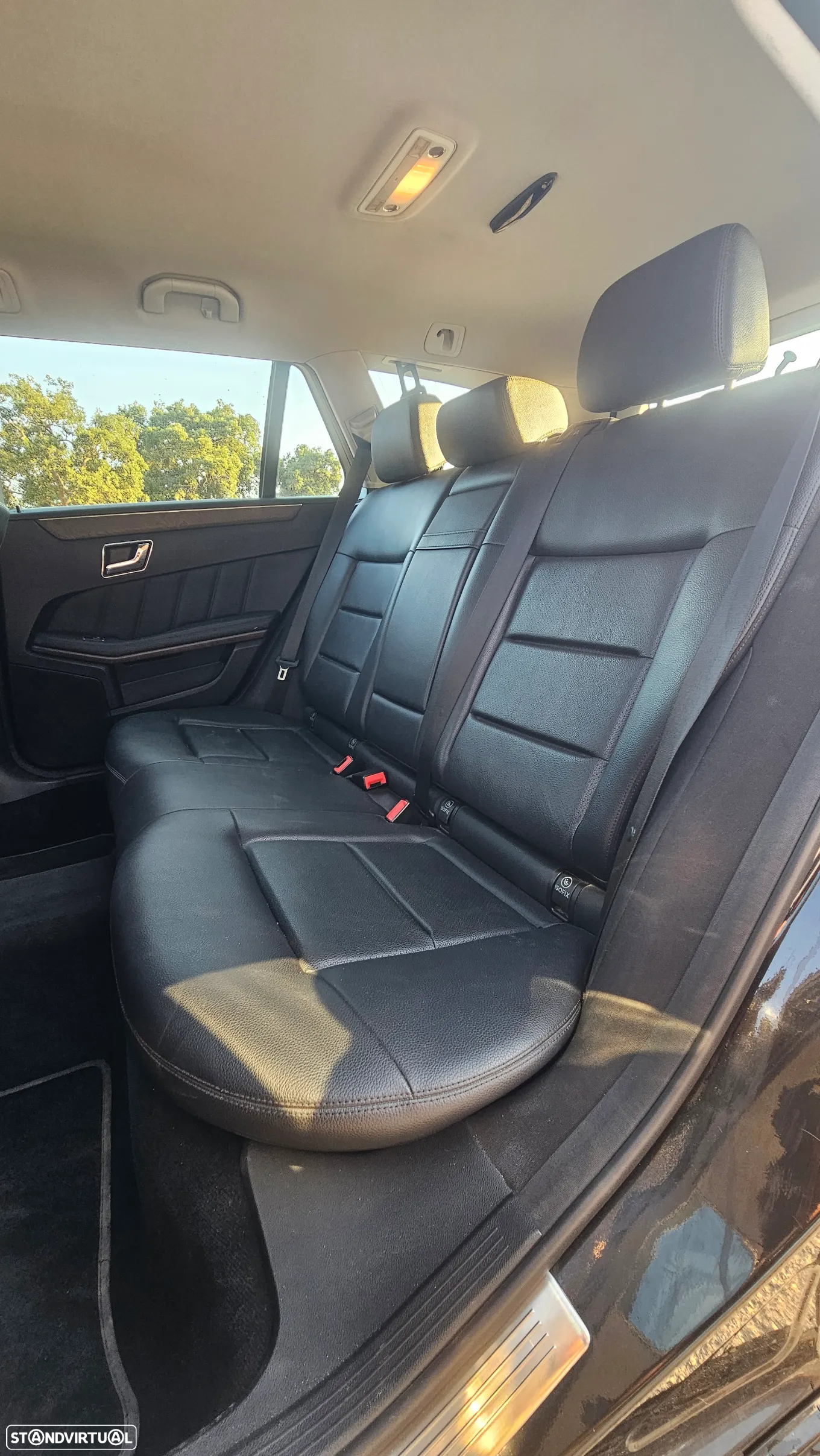 Mercedes-Benz E 250 CDi Elegance BE 4-Matic - 18