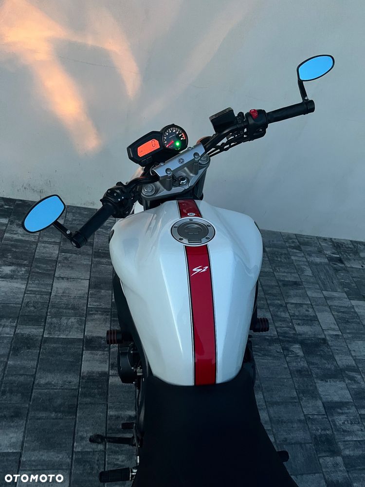 Yamaha FZ6 - 3