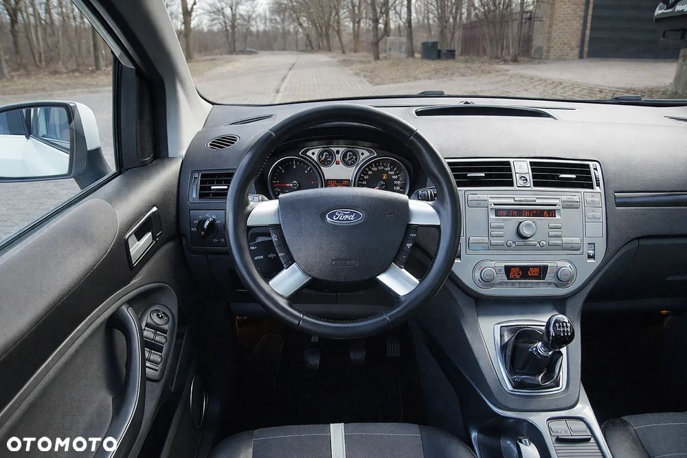 Ford Kuga 2.0 TDCi 4x4 Titanium - 13