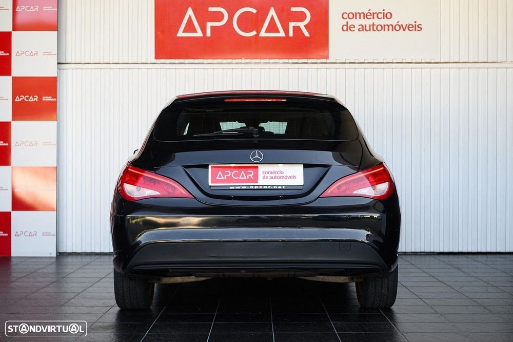 Mercedes-Benz CLA 180 d Shooting Brake Urban - 4