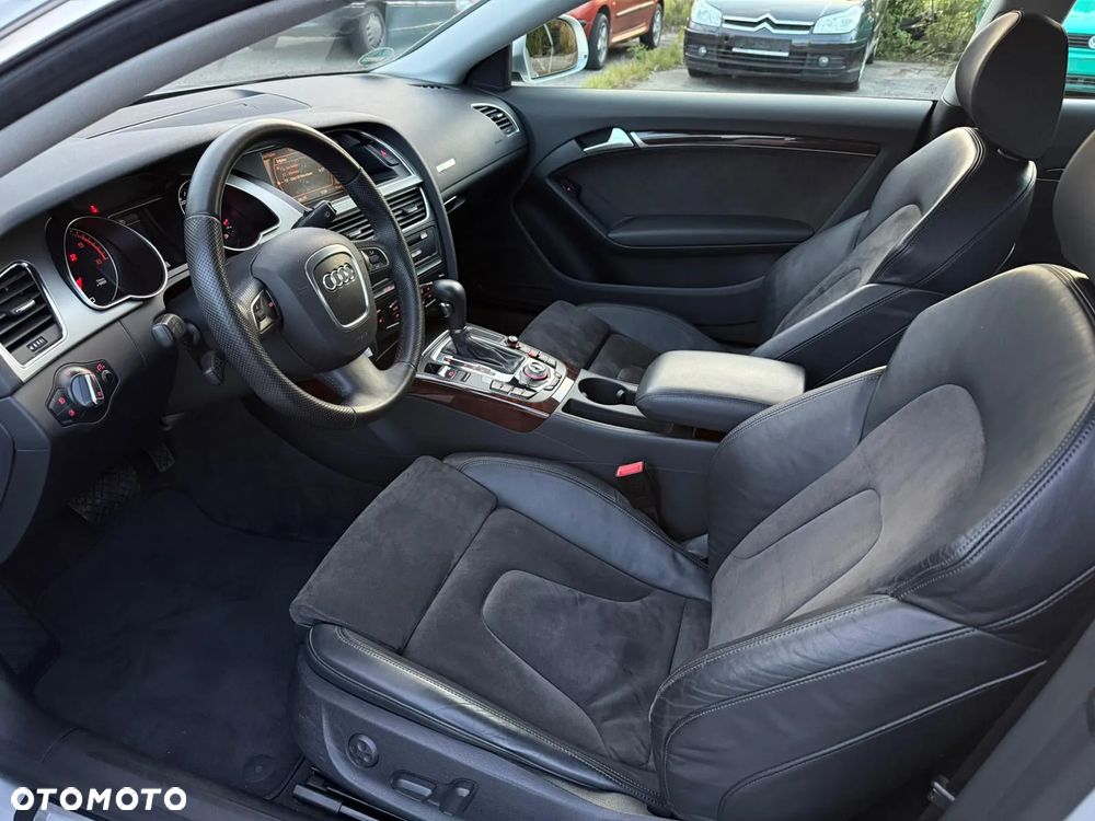 Audi A5 Coupé 2.7 TDI Multitronic - 27