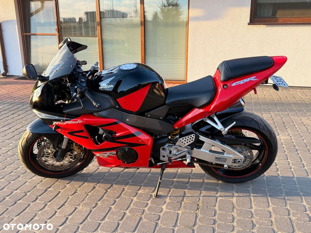 Honda CBR - 7