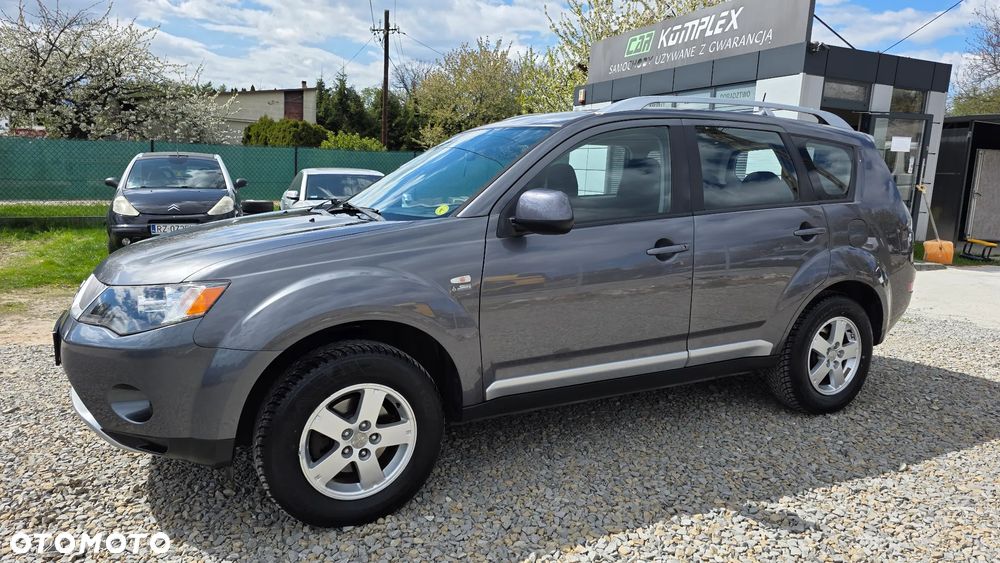 Mitsubishi Outlander 2.0 DI-D 4WD Inform - 2