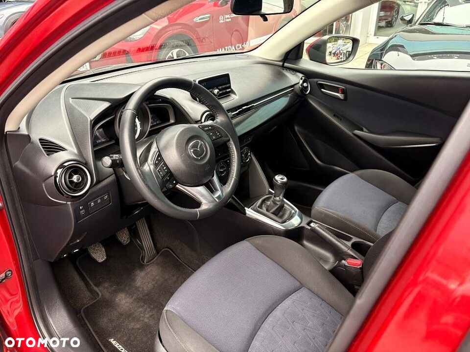 Mazda 2 - 8