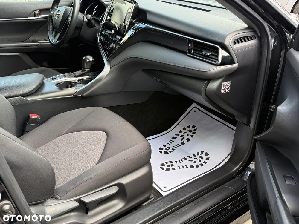 Toyota Camry 2.5 Hybrid Comfort CVT - 20