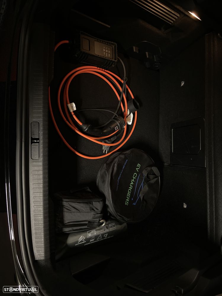Citroën e-C4 50 kWh Shine - 16