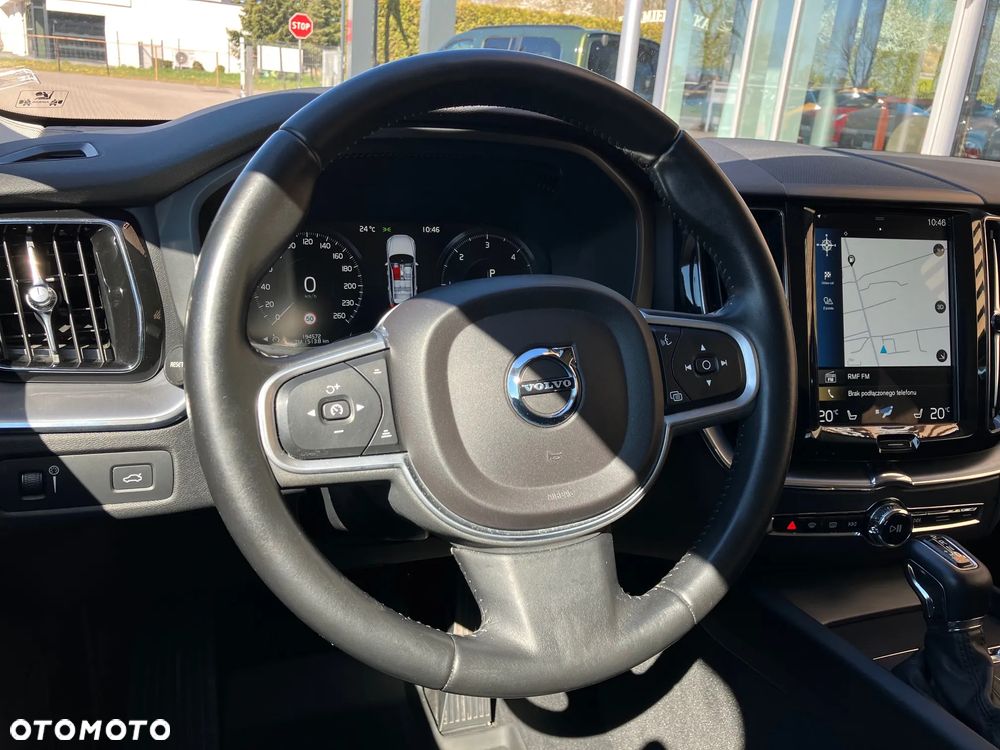 Volvo XC 60 D4 AWD Momentum - 21
