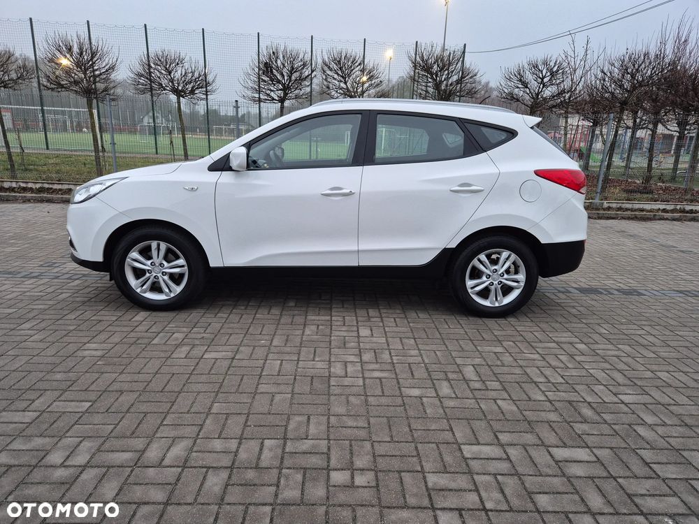 Hyundai ix35 1.6 2WD UEFA EURO 2012 Edition - 18
