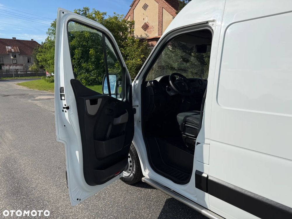 Renault Master * 2.3 / 125KM * L2H2 * Średni / Podwyższany * Furgon / Blaszak * - 21