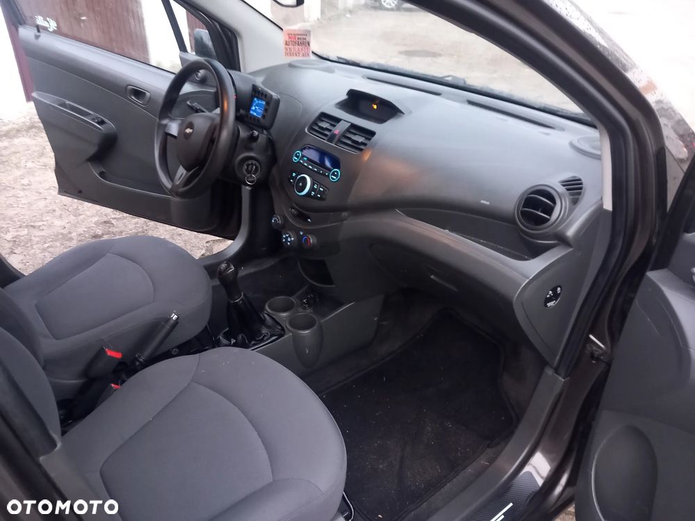 Chevrolet Spark 1.0 EcoLogic LS - 17