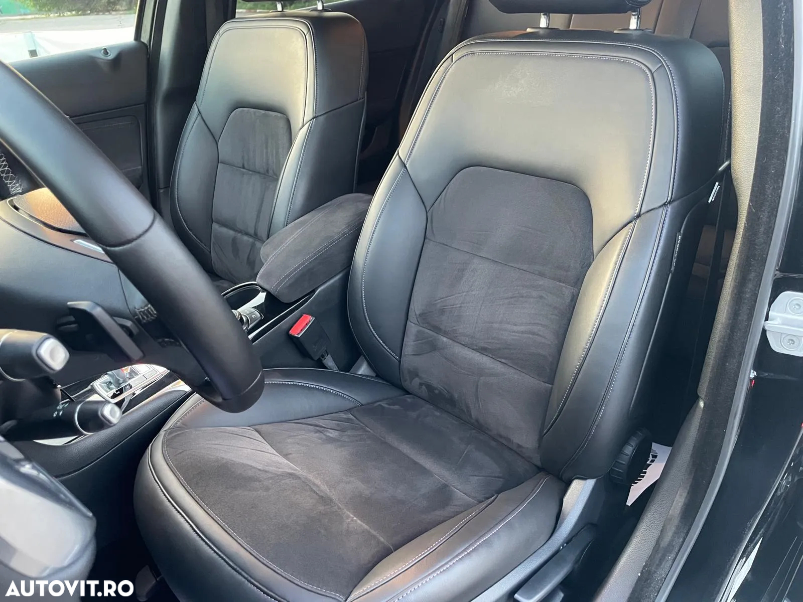 Infiniti Q30 - 31