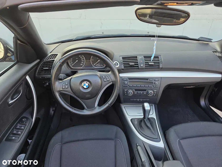 BMW Seria 1 123d Cabrio - 8
