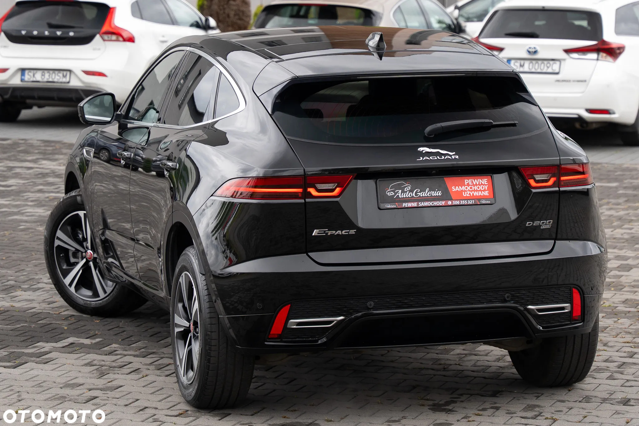 Jaguar E-Pace D200 AWD R-Dynamic - 12