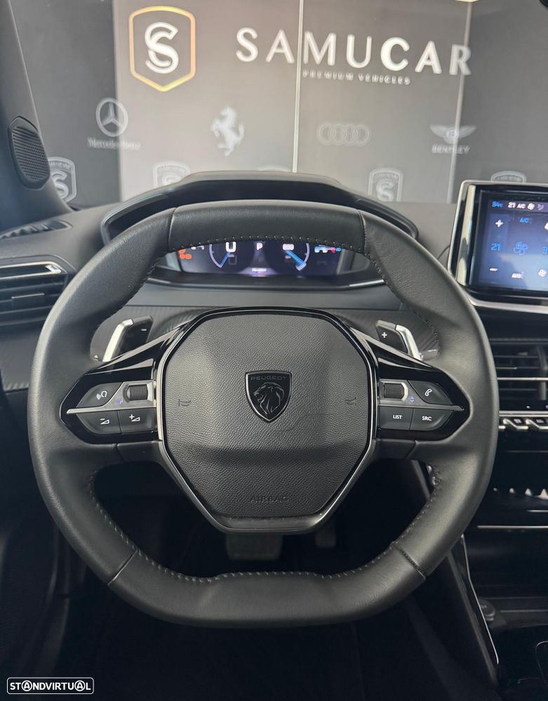 Peugeot 2008 1.2 PureTech Allure EAT8 - 20